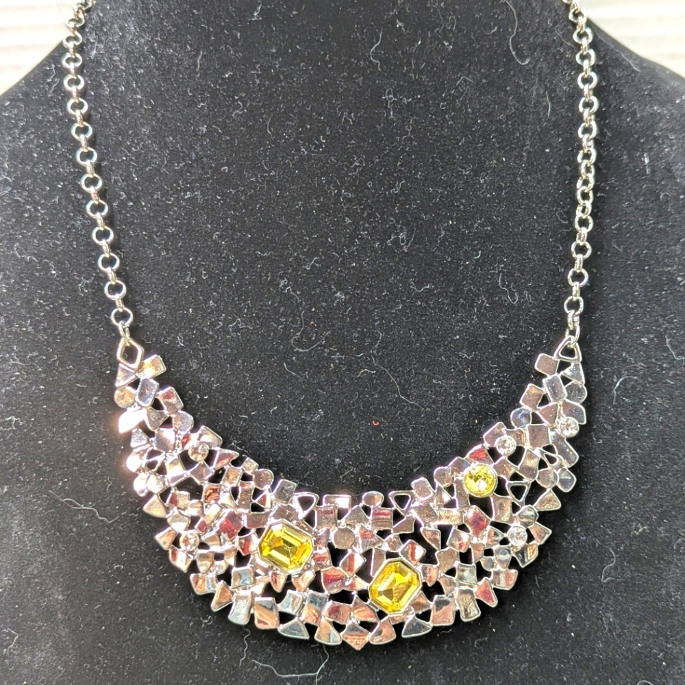 Fabulously Fragmented - Yellow Necklace & Earrings Paparazzi